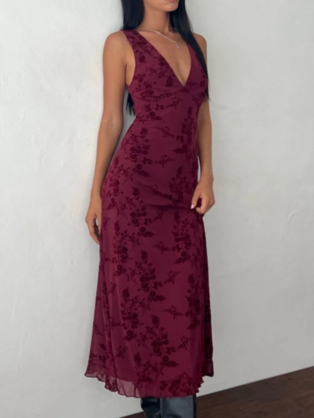 Gabriela Midi-Maxi Dress in Botanical Flower Maroon